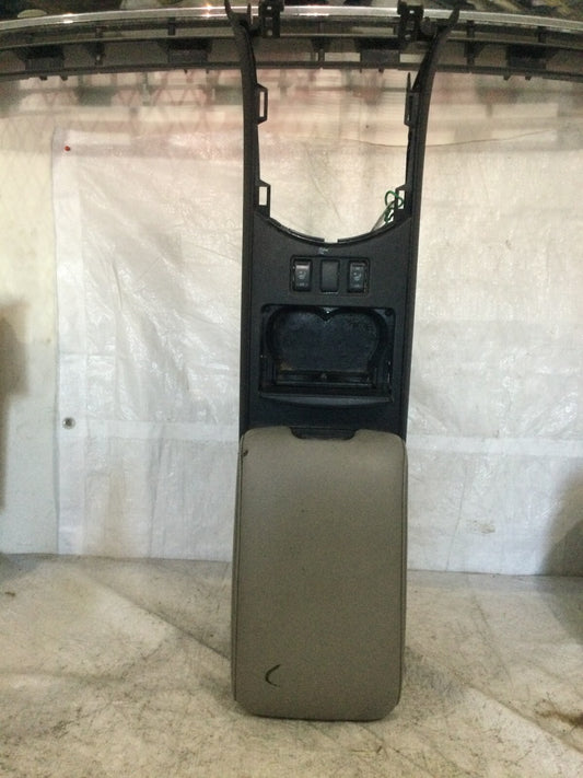2008 Infiniti G37 Center Console Assembly OEM