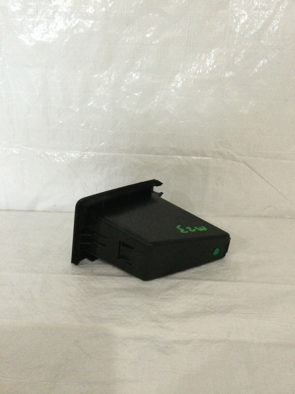 2004 Volvo S60 Dash Storage Compartment Box OEM 9184530