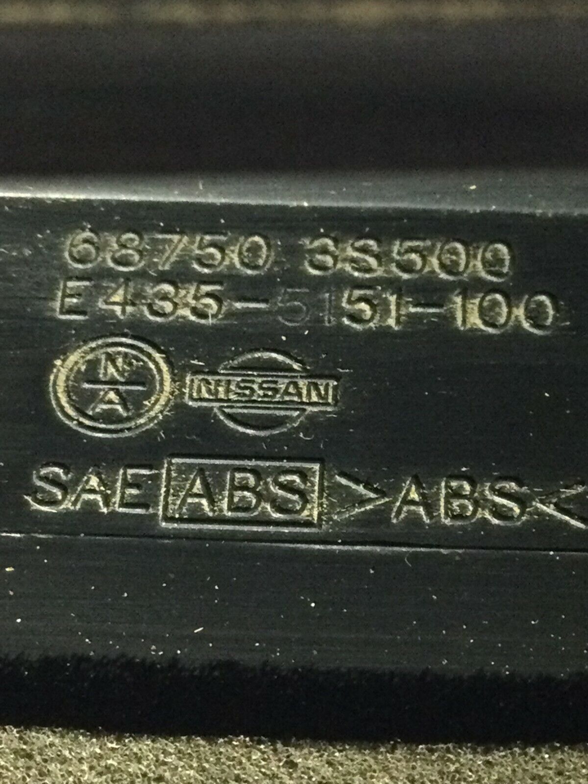 2001 Nissan Xterra Dash Cluster Surround Trim Bezel W/ Air Vent OEM