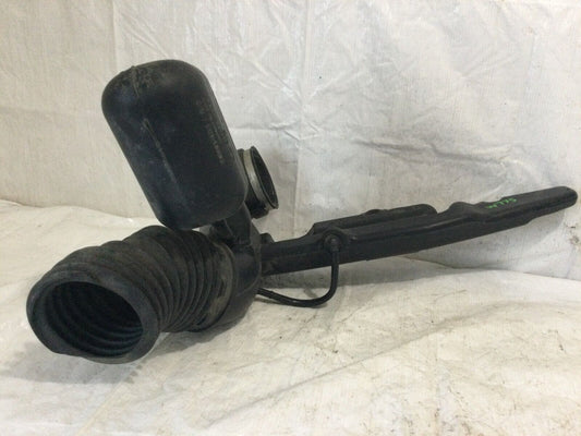 2008 GMC Yukon XL2500 Air Cleaner Outlet Intake Duct Hose OEM 15884353 OEM