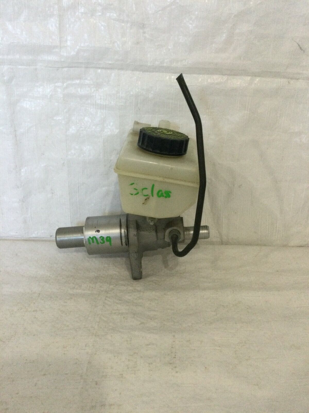 2004 Mercedes S Class S430 Master Brake Cylinder  OEM