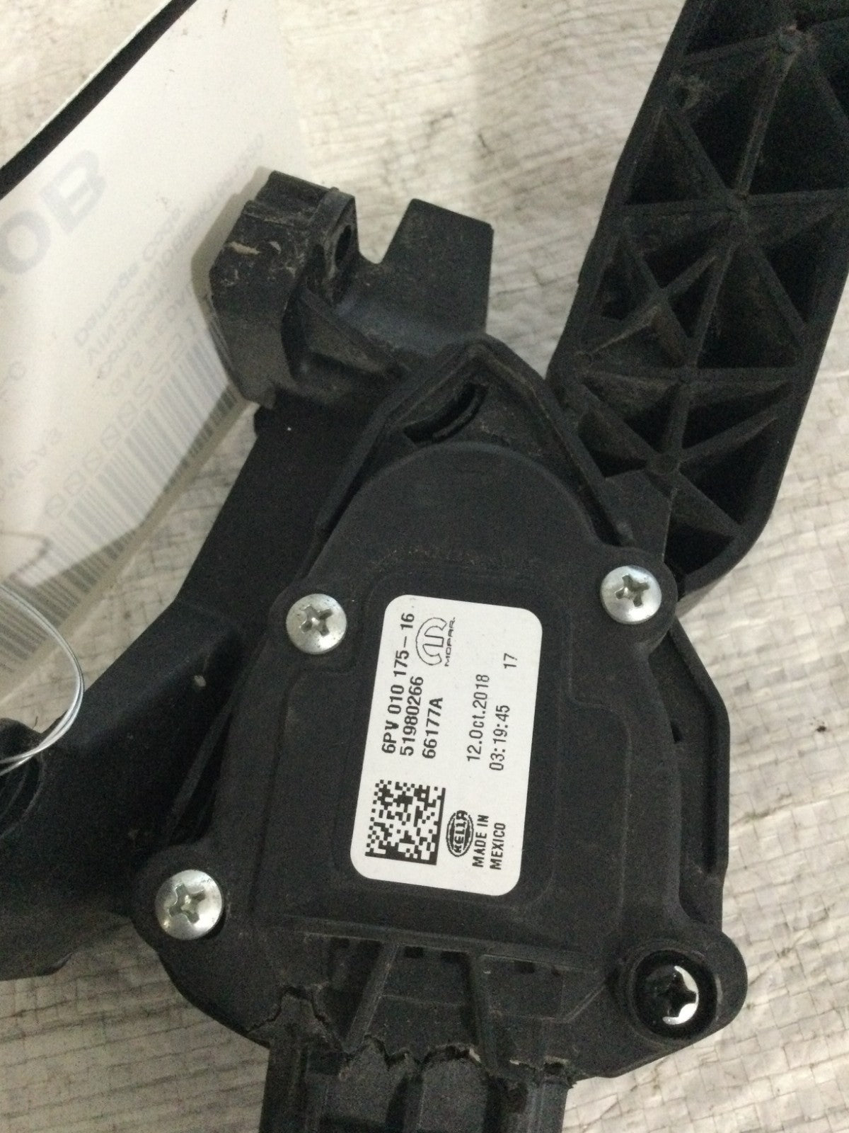 2019 Jeep Compass Accelerator Pedal OEM 51980266