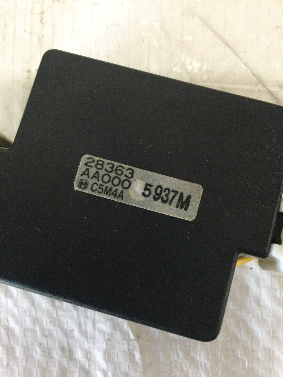 2006-2010 INFINITI M45 M35 Front Dash Noise Suppresor Computer Module OEM