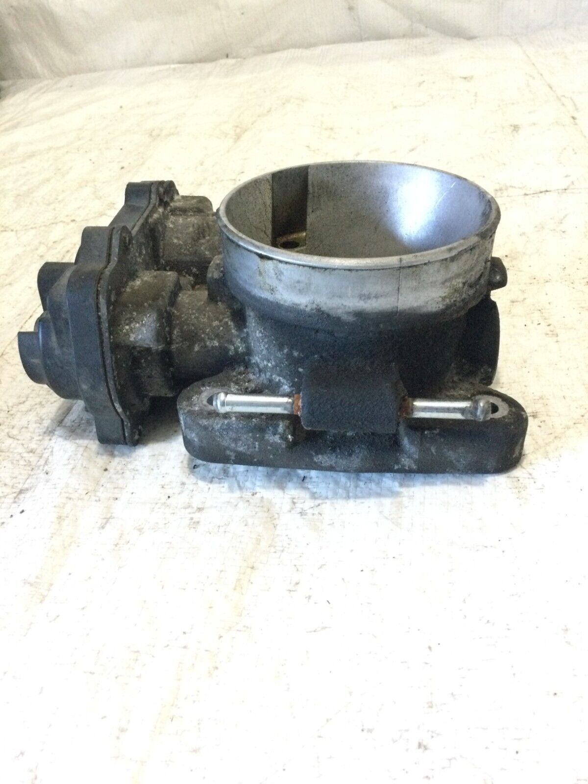 2006 GMC Savana 1500 Throttle Body Valve Assembly OEM 5.3L OEM