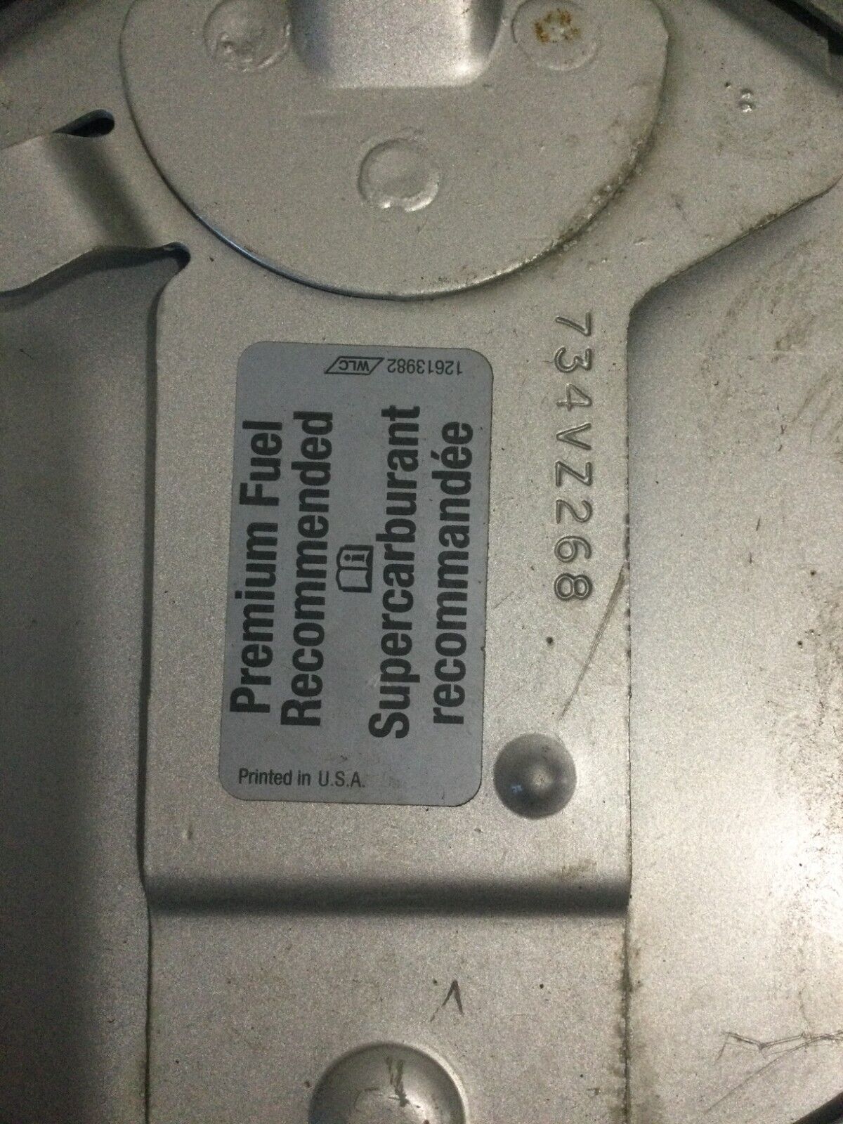 2007-2010  Cadillac Escalade ESV  Fuel Tank Door  734VZ268 OEM