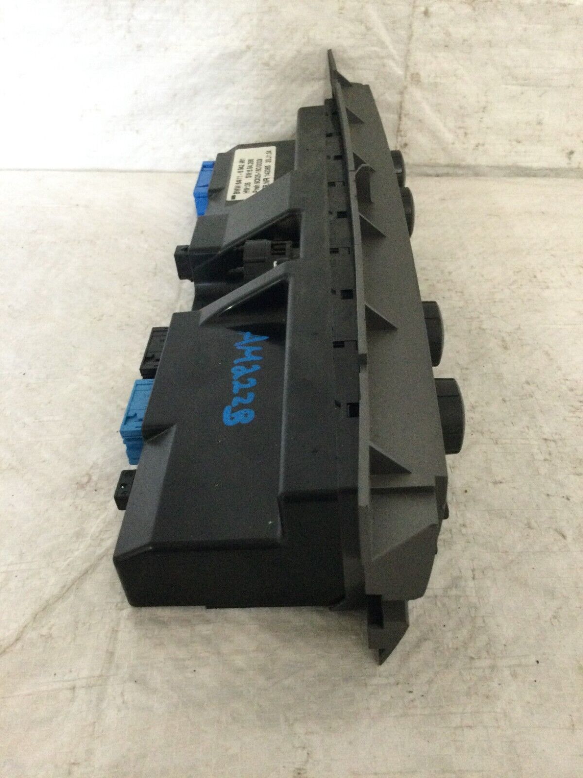  2004 BMW 745i E65/E66 A/C Heater Climate Control Unit OEM 6942981