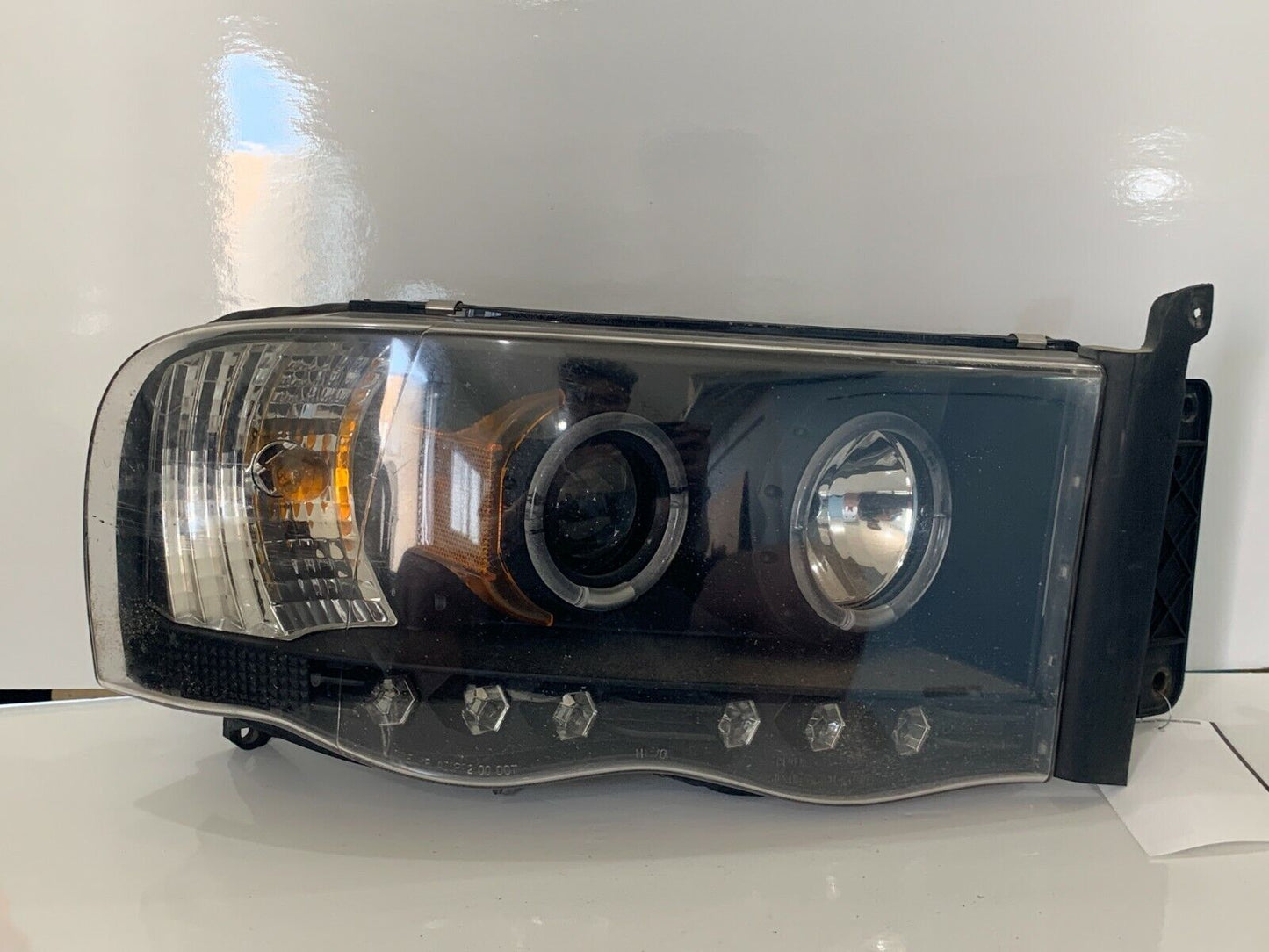 2002-2005 Dodge Ram 1500 2500 3500 Halo Projector LED Headlight Right Passenger 