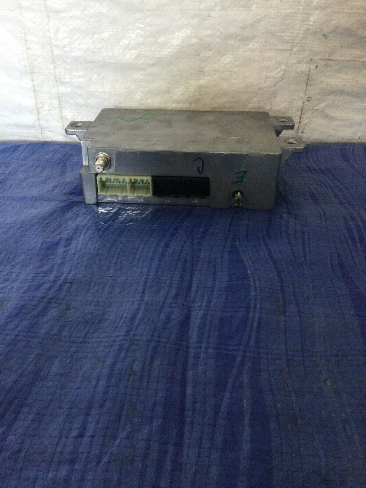 2004-2006 Cadillac Escalade Onstar Communication Control Module  15796432 OEM