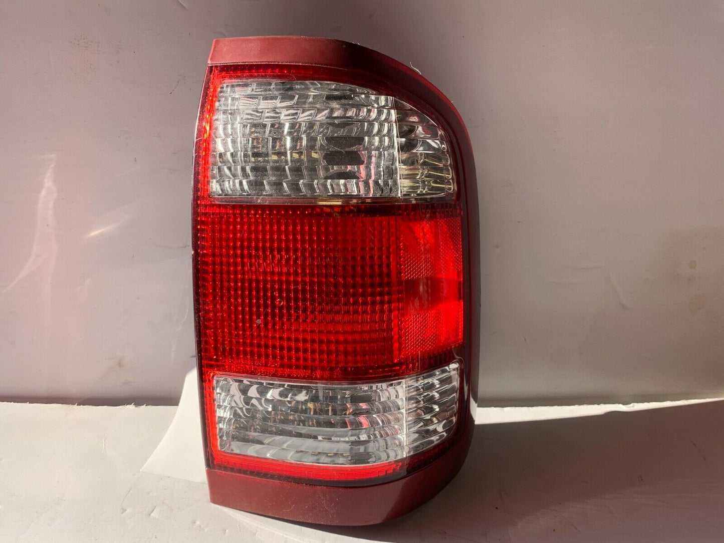 2002 Nissan Pathfinder Tail Light Lamp Rear Right Passenger Side OEM RH