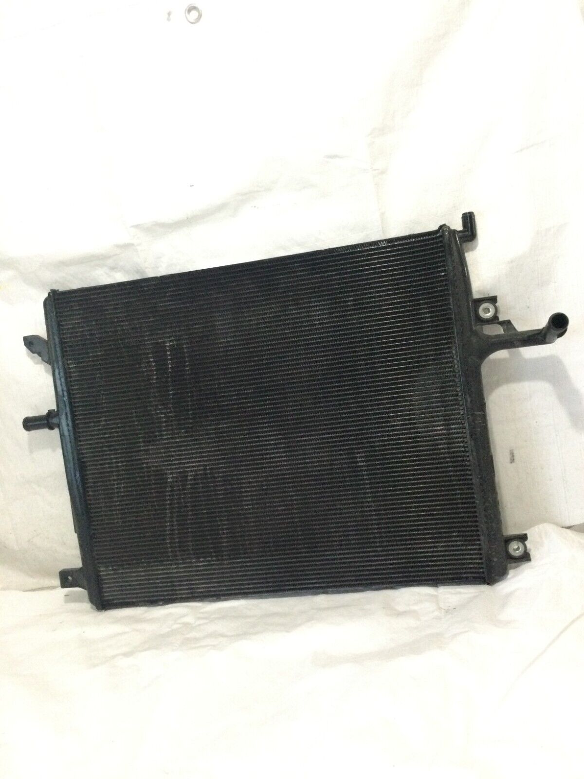 2019-2020 Chrysler 300 A/C Air Conditioning Condenser OEM