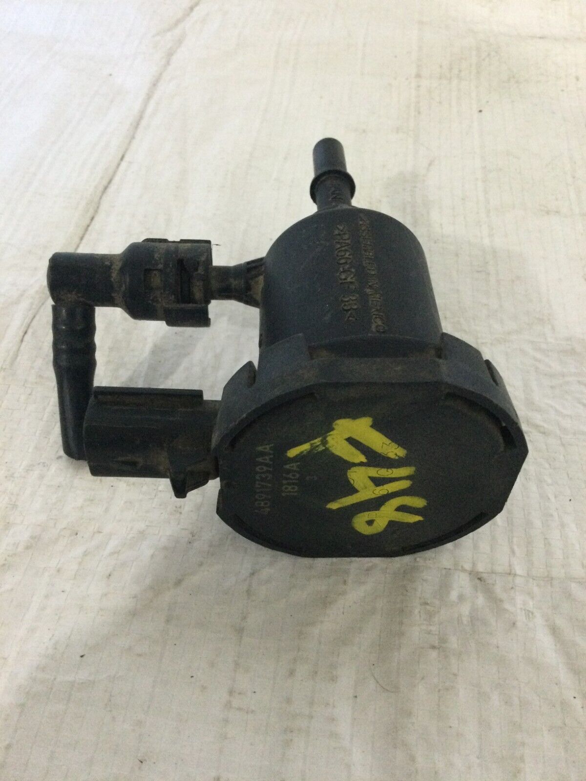 2007 Dodge Ram 1500 Vapour Canister Purge Valve Solenoid 4891739AA OEM
