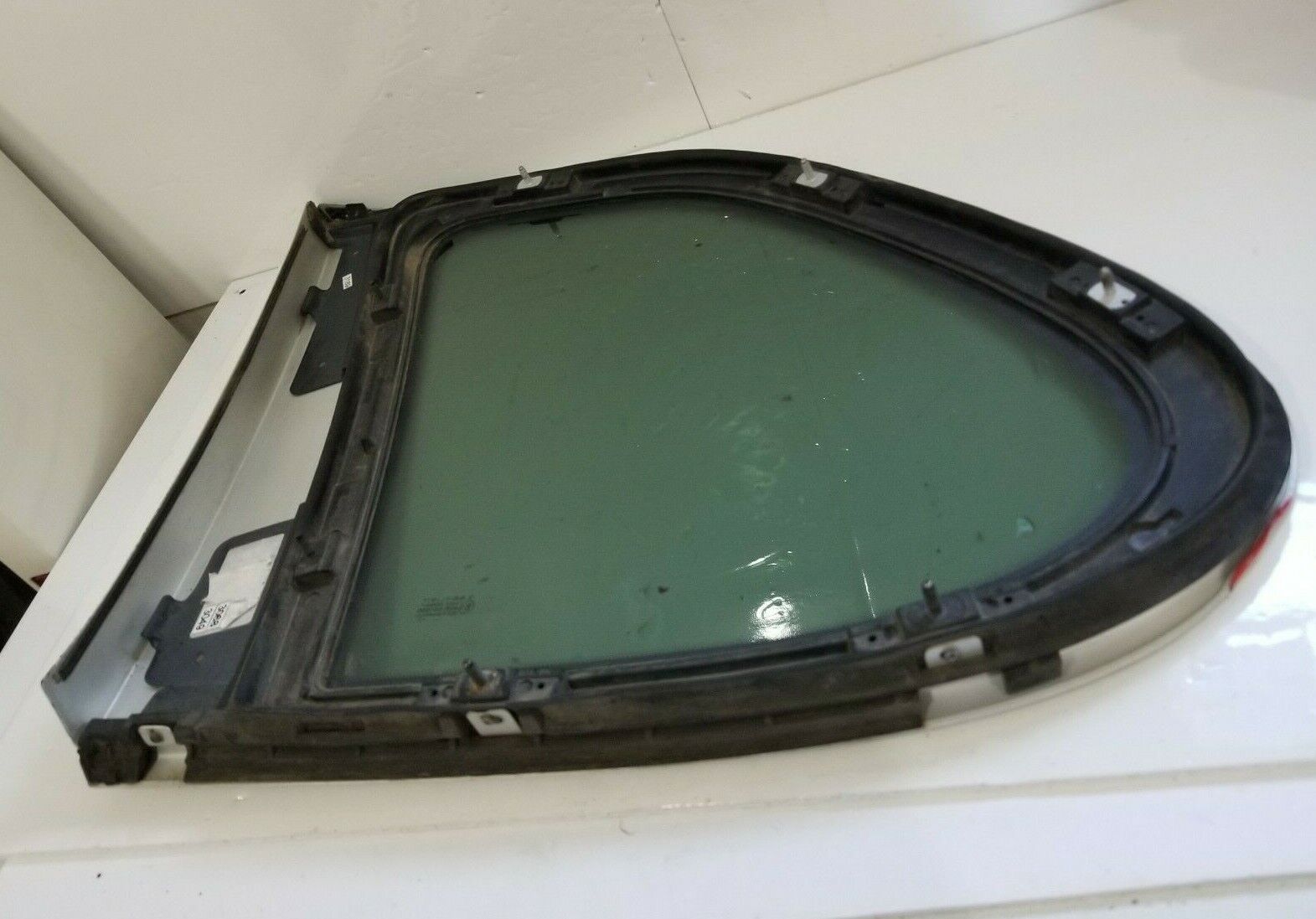 2005 Porsche Cayenne Quarter Window Glass Right Passenger Side Tinted OEM RH