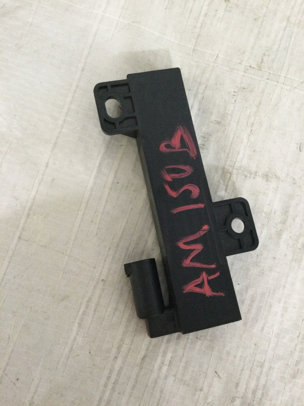 2019 Jeep Compass Keyless Entry Antenna Module OEM 68051315AB