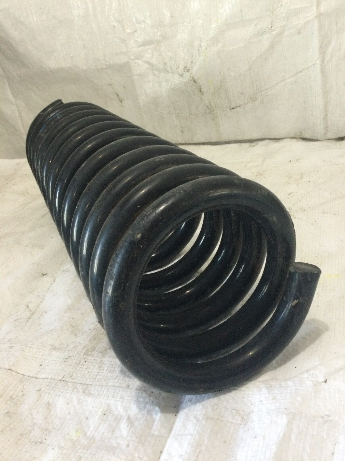 2021 Ram 2500 Rear Right Suspension Coils Spring OEM