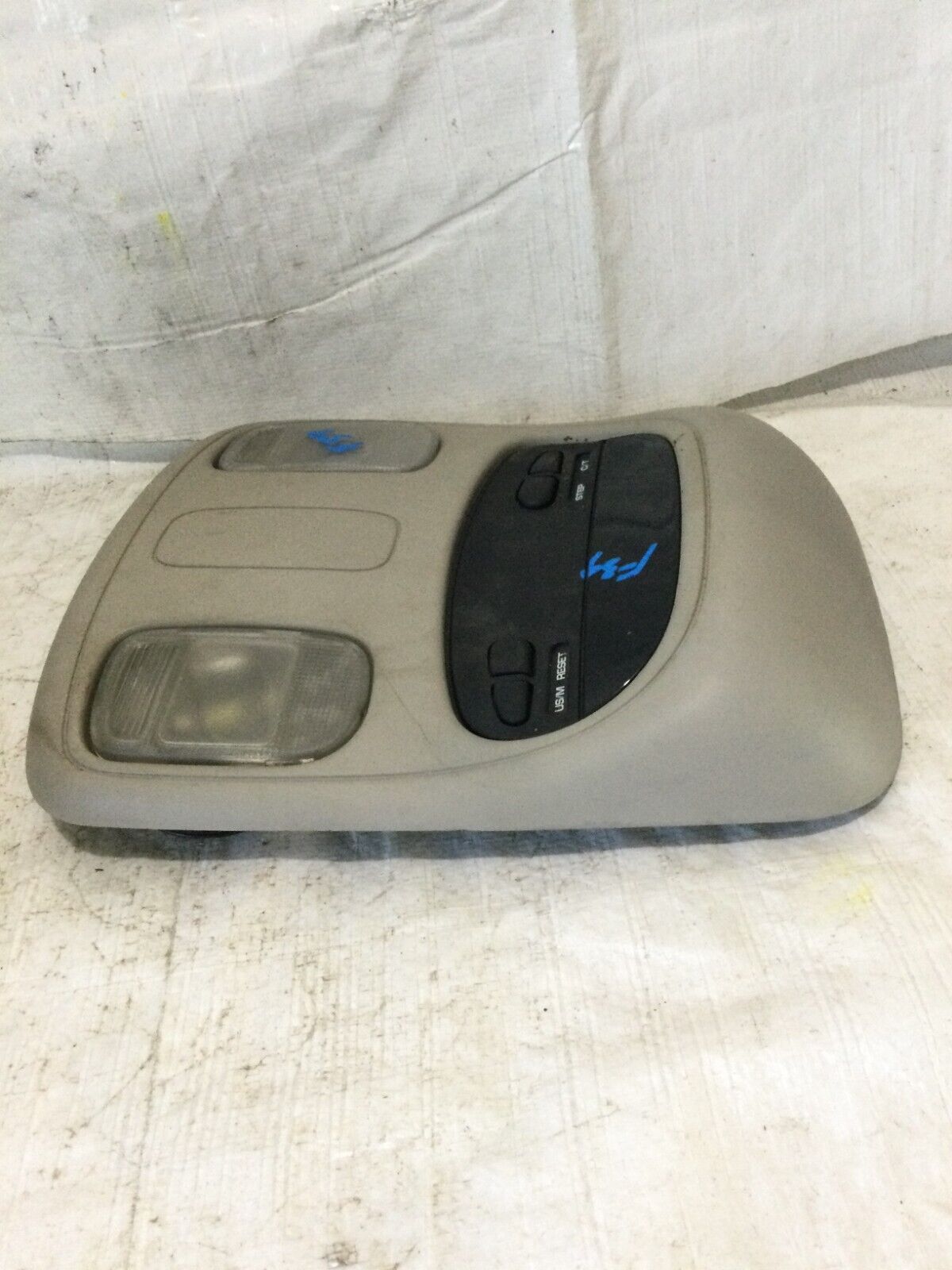 2003-2005 Dodge Ram 2500 Overhead Dome Map Light Lamp W/ Digital Display OEM