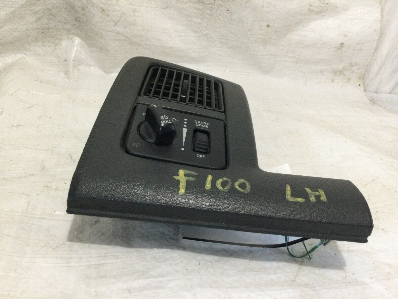 2005 Dodge Ram 1500 Headlight Switch Bezel Vent W/ Switches OEM