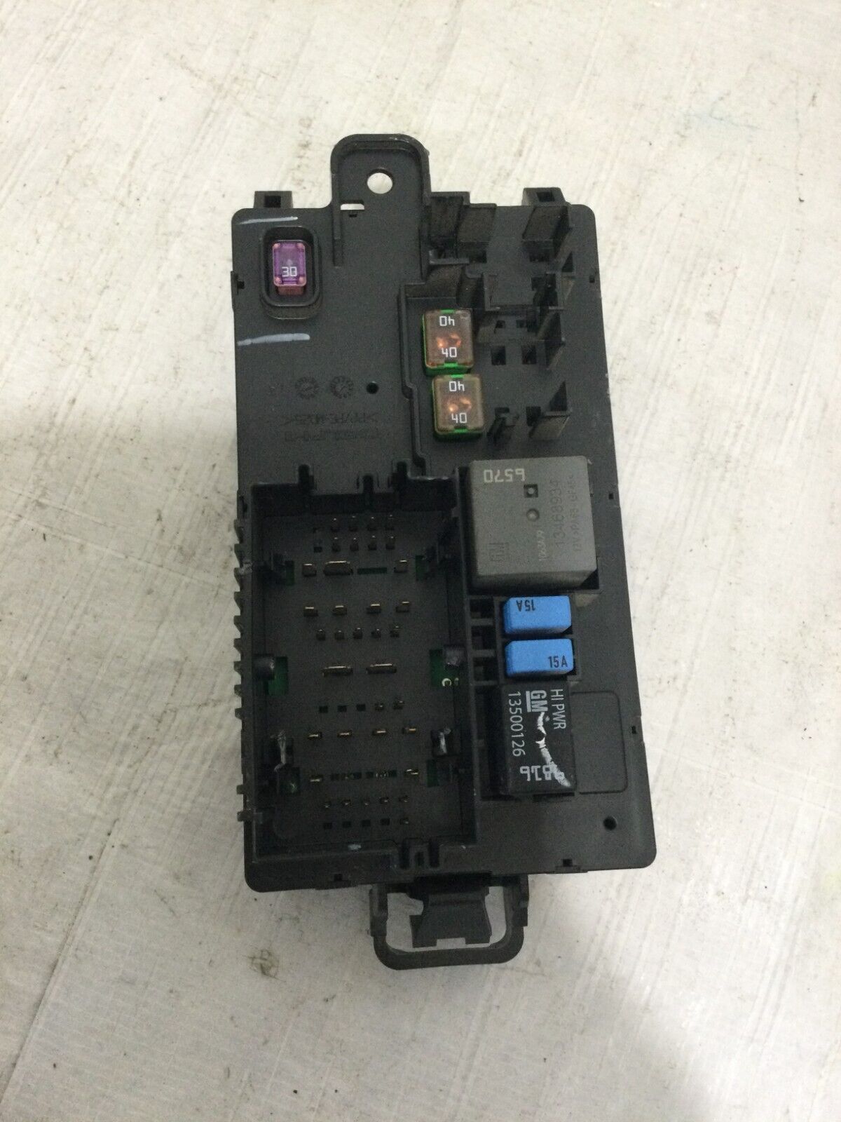 2021 Chevrolet Silverado 1500 Cabin Fuse Junction Box 84582037  OEM