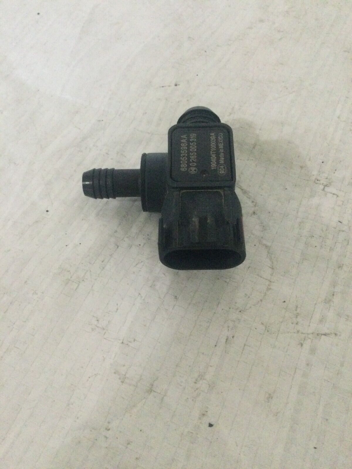 2019 Dodge Ram 1500 Power Brake Booster Check Valve 68053596AA OEM