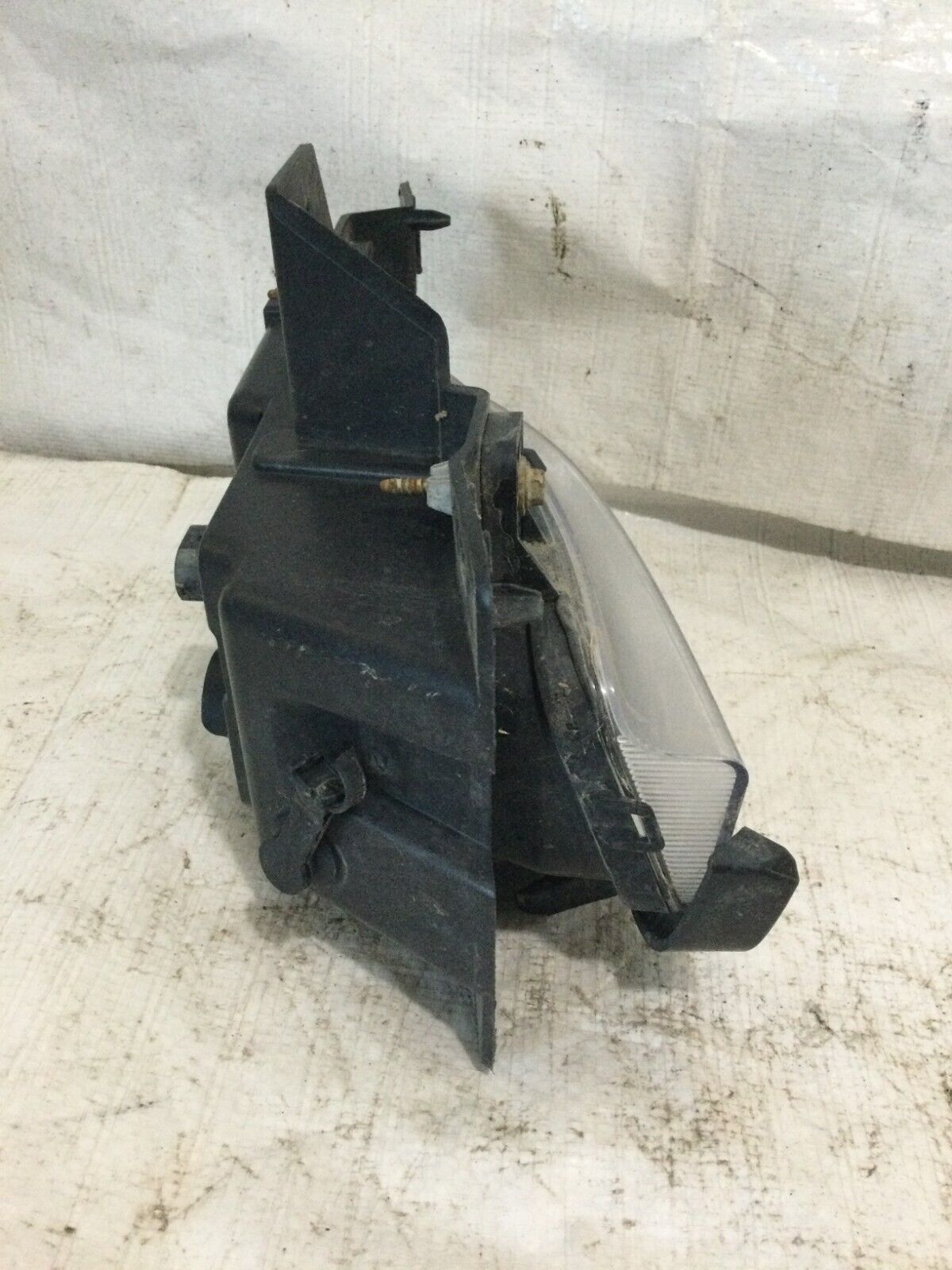 2021 RAM 2500 Left Side Fog LightW/ Mounte OEM