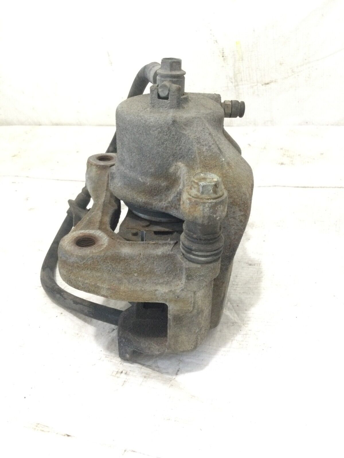 2017 Hyundai Elantra Sedan Left Front Brake Caliper Korea Built OEM