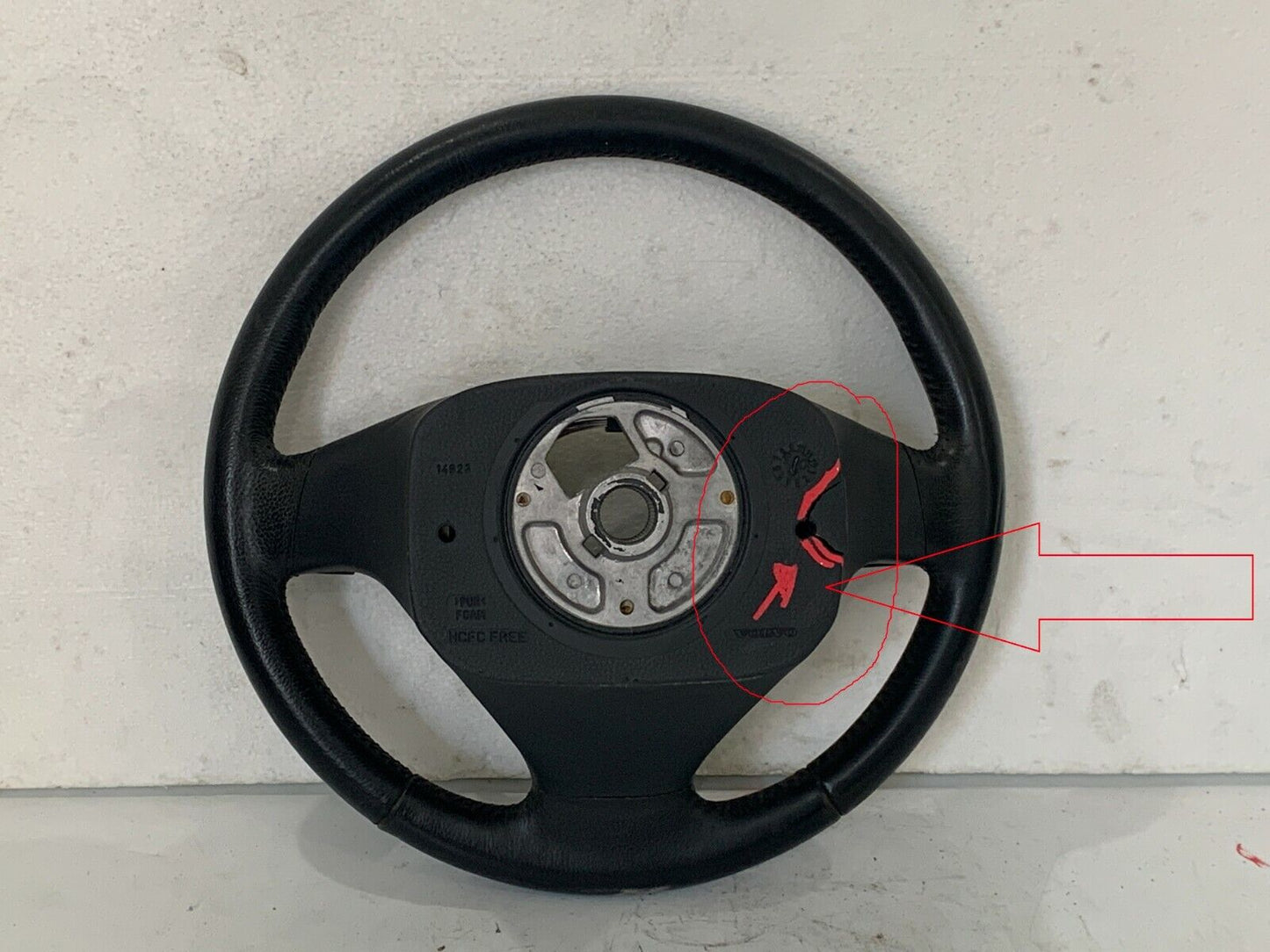 2001-2009 Volvo S60 Black Leather Steering W/ Control Buttons OEM 