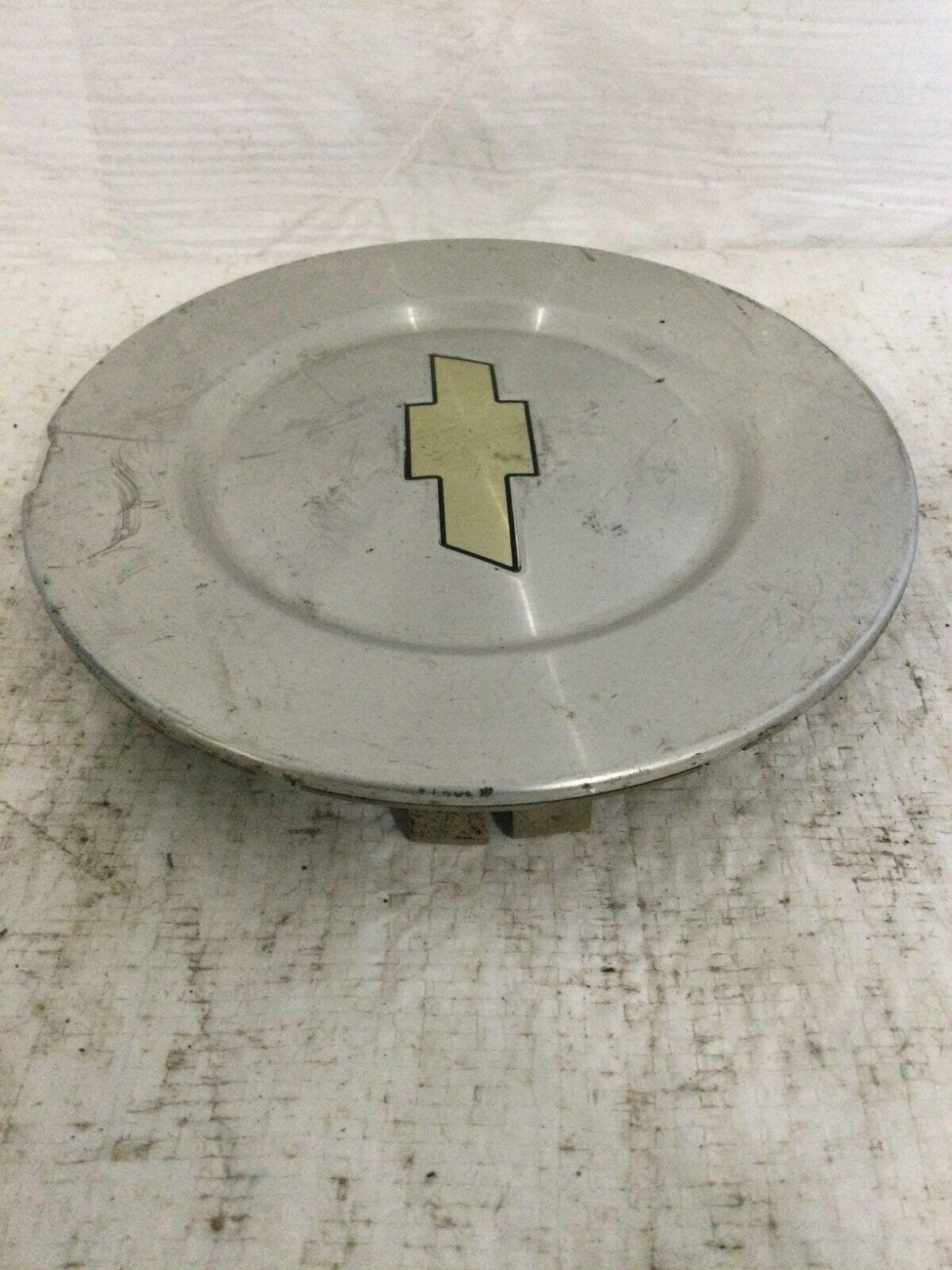 2004-2009 Chevy Trailblazer Wheel Center Cap 9595108 OEM