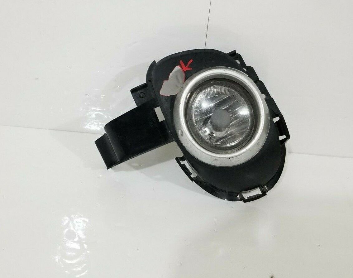 2004-2006 Mazda 3 Fog Light Left Driver Side LH OEM