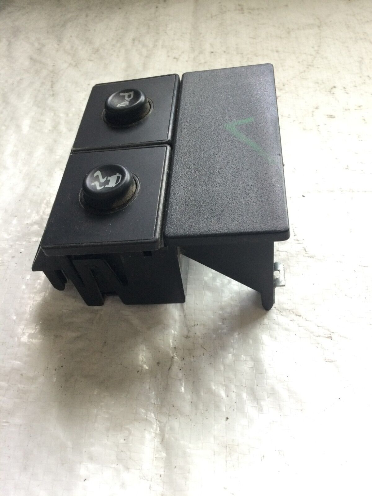 2003-2006 Cadillac Escalade Park Assist Traction Control  OEM