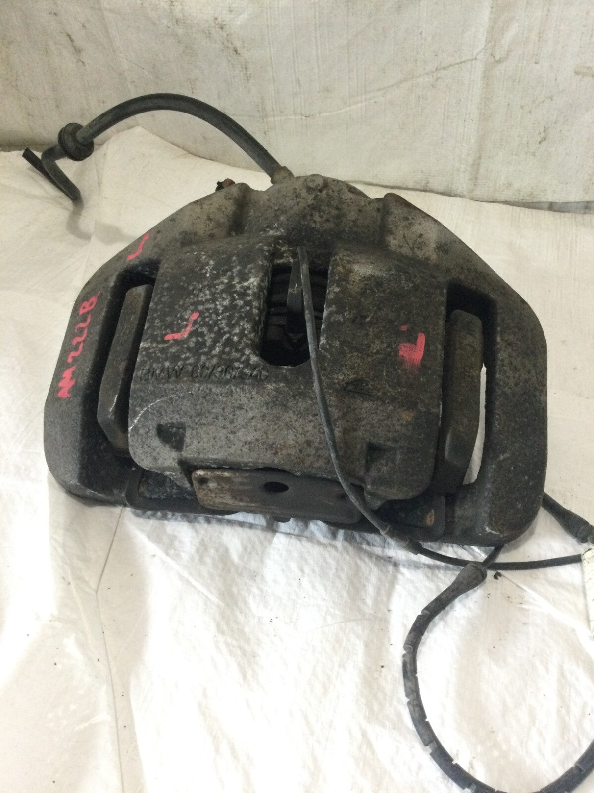 2004 BMW 745I Front Left Driver Side Brake Caliper OEM LH