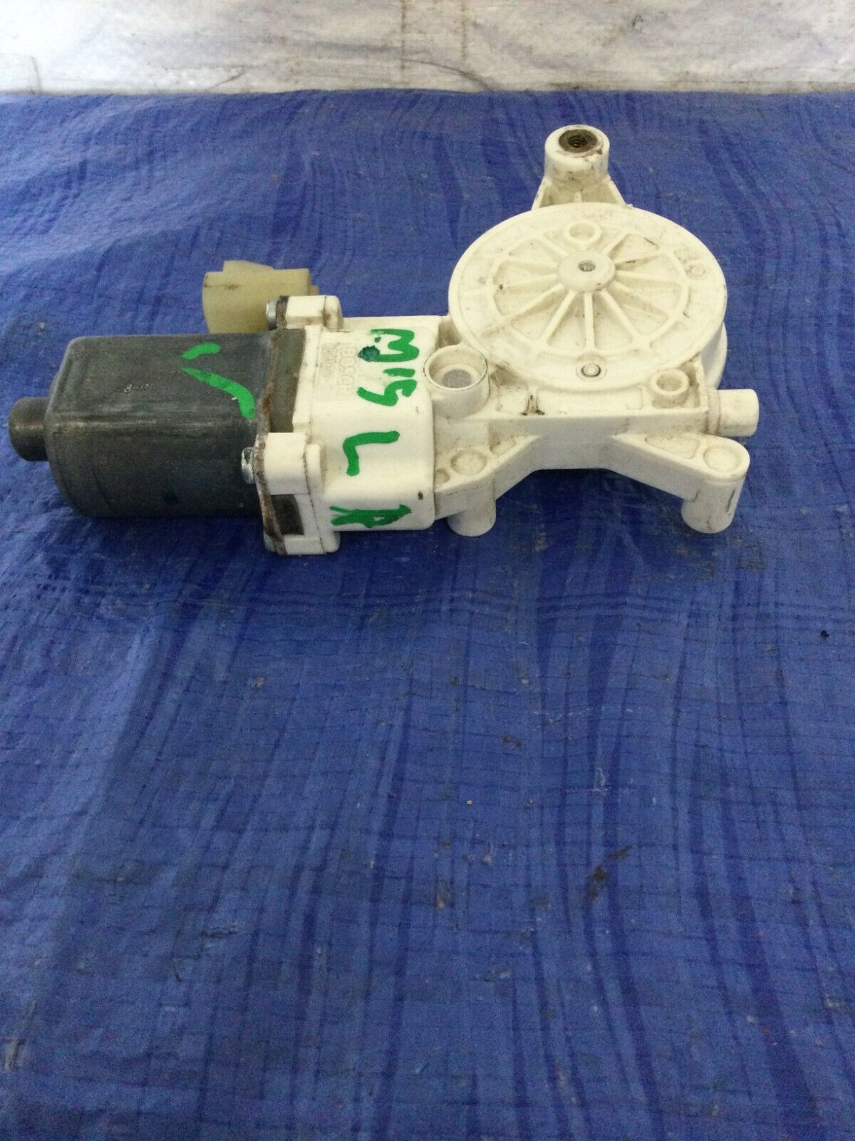 2007-2008 Cadillac Escalade ESV Rear Left Power Window Motor OEM