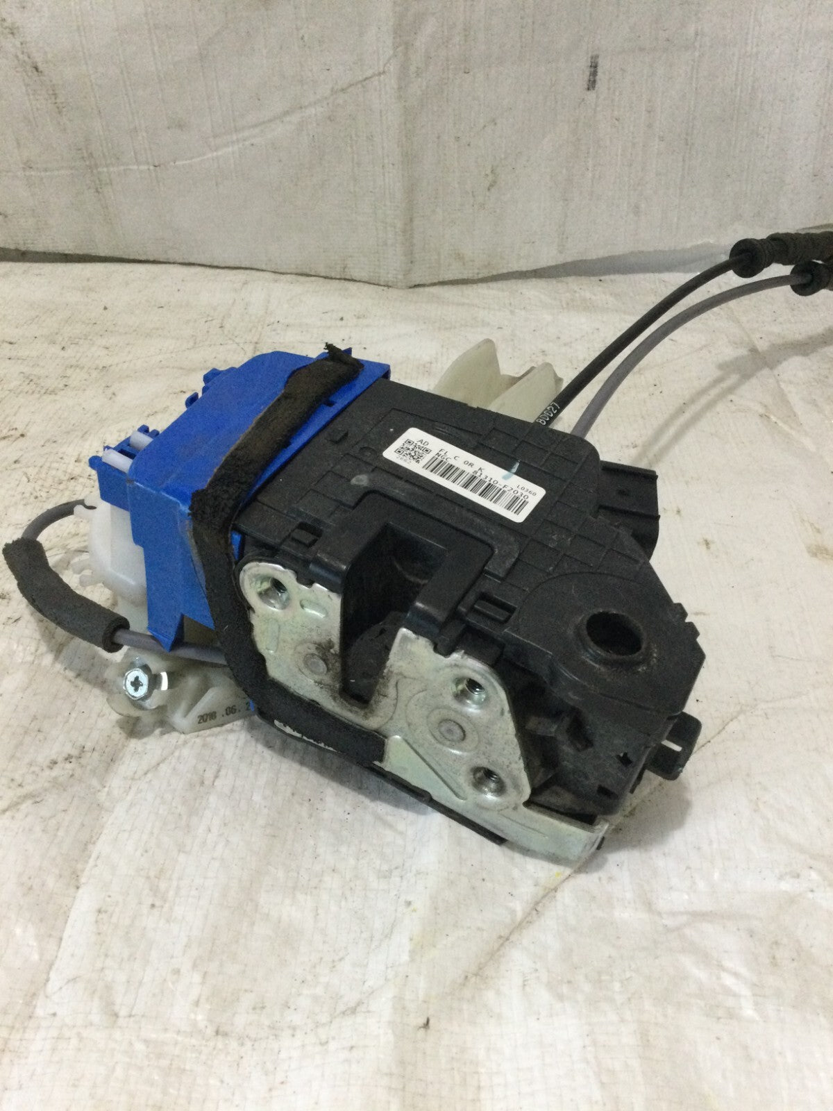 2017-2020 Hyundai Elantra Front Left Door Lock Latch Actuator 81310-F2030 OEM