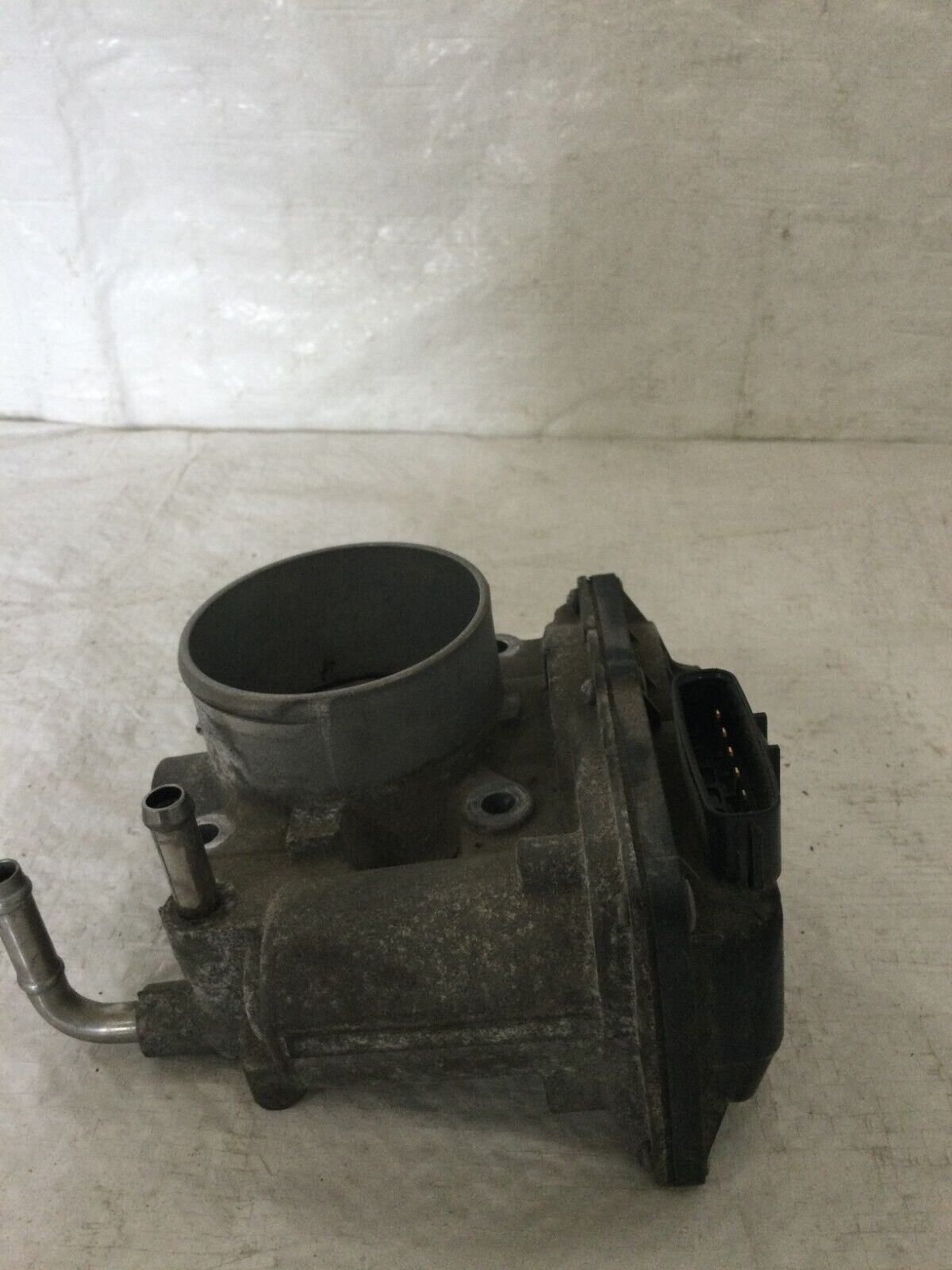 2016 Toyota Camry Throttle Body Valve Assembly 22030-36020 OEM 2.5L