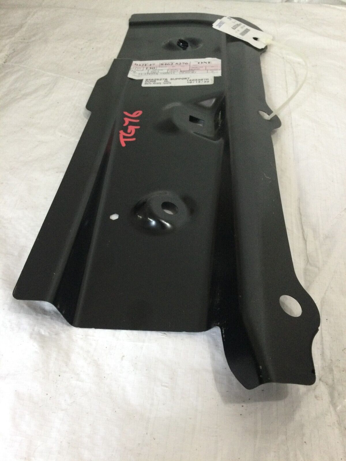 2019-2022 Chevrolet Silverado 1500 Left Front Side Panel OEM 84625276