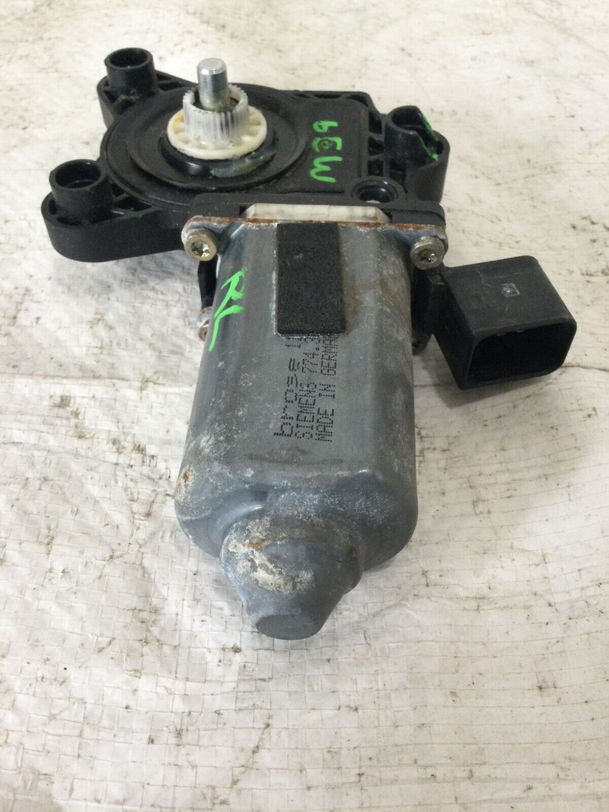 2004 Mercedes Benz S430 Rear Left Power Window Motor OEM