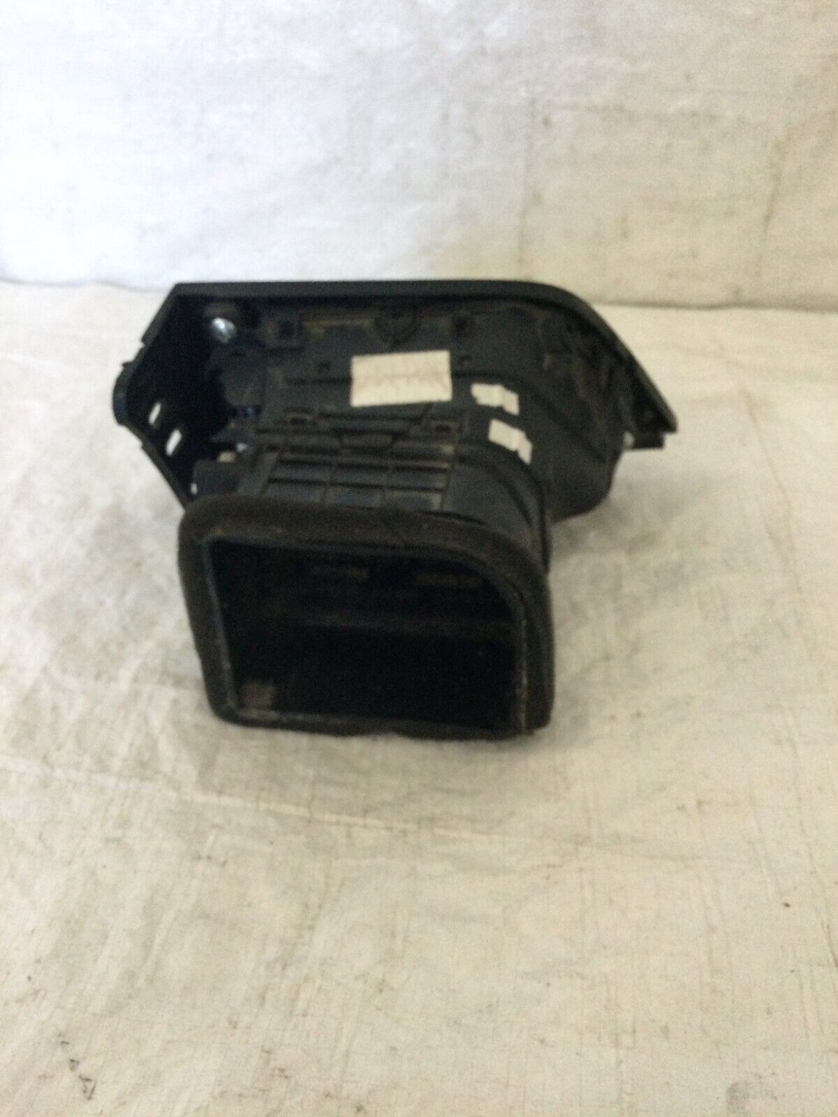 2017-2019 Hyundai Elantra Dash Right Passenger Side Air Vent 97483-F2000 OEM