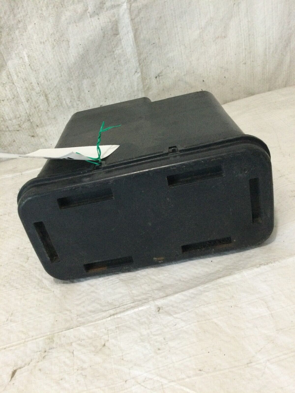 2007 Chevrolet  Silverado 2500  Evaporator Canister  OEM
