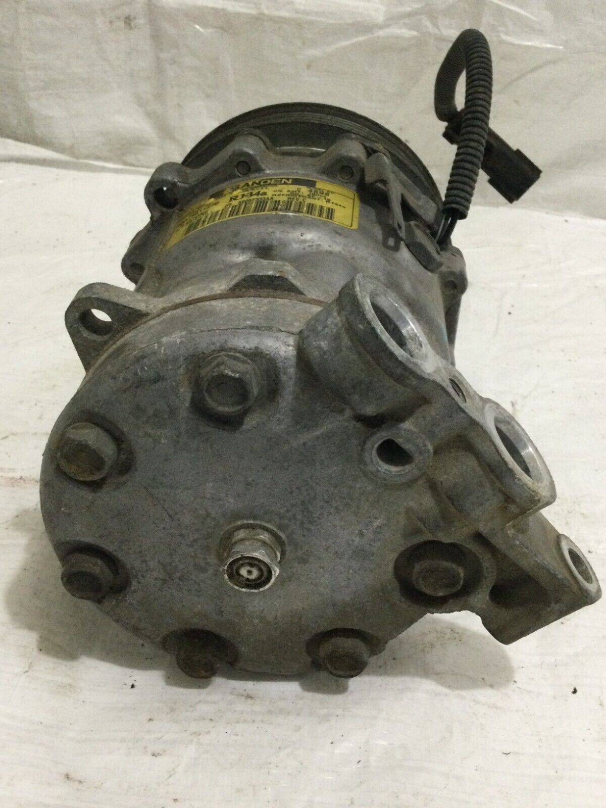 2004 Dodge Ram 1500 A/C Compressor 4.7L OEM