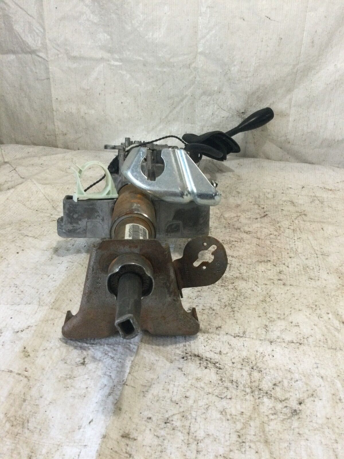 2004-2005 Dodge Ram 2500 Steering Column Assembly 05057397AE OEM