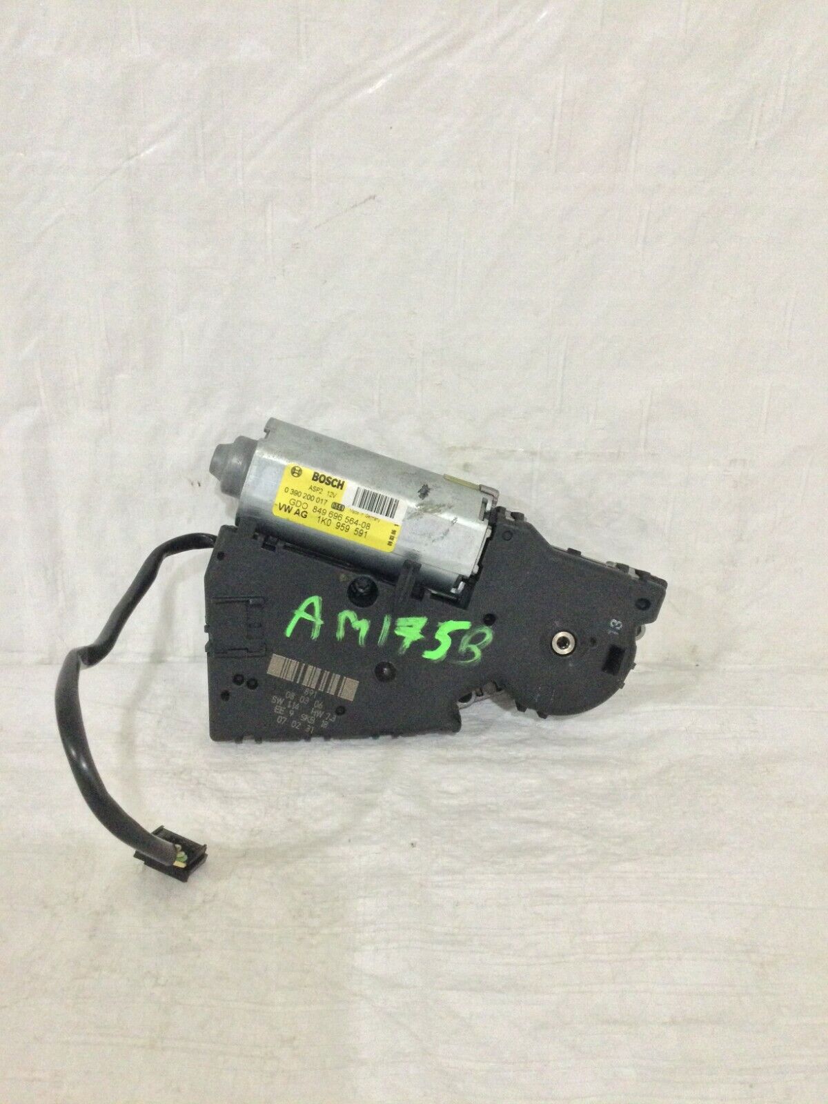 2007 Volkswagen Touareg Sun Roof Motor OEM 1K0959591 