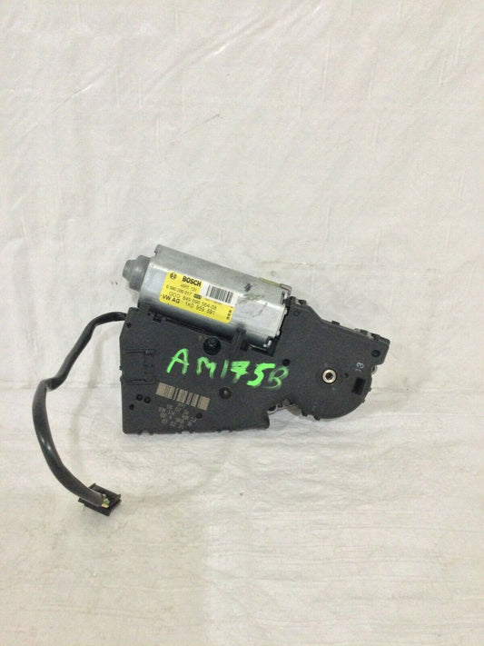 2007 Volkswagen Touareg Sun Roof Motor OEM 1K0959591 