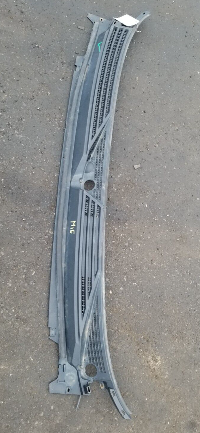 2007 Cadillac Escalade ESV Cowl Vent Panel OEM