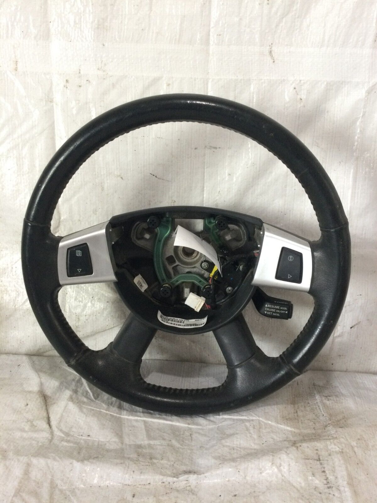 2007 Dodge Nitro Strng Wheel W/ Cruise Control OEM 1BB301DVAF
