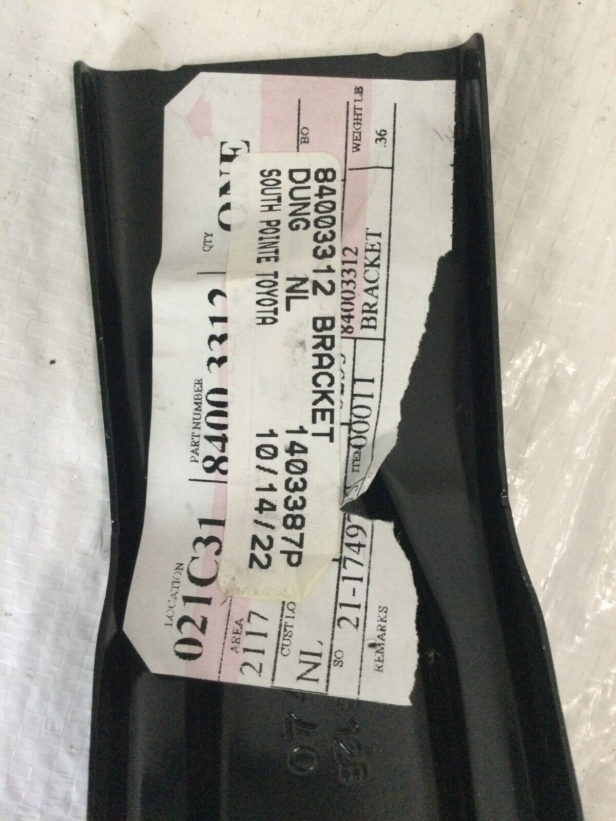 2021 Chevrolet Silverado 1500 Front Fender Upper Bracket OEM 84003312