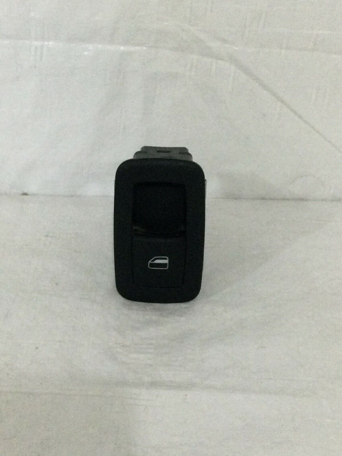 2005 Dodge Ram 2500 Right Rear Power Window Switch OEM 10032637