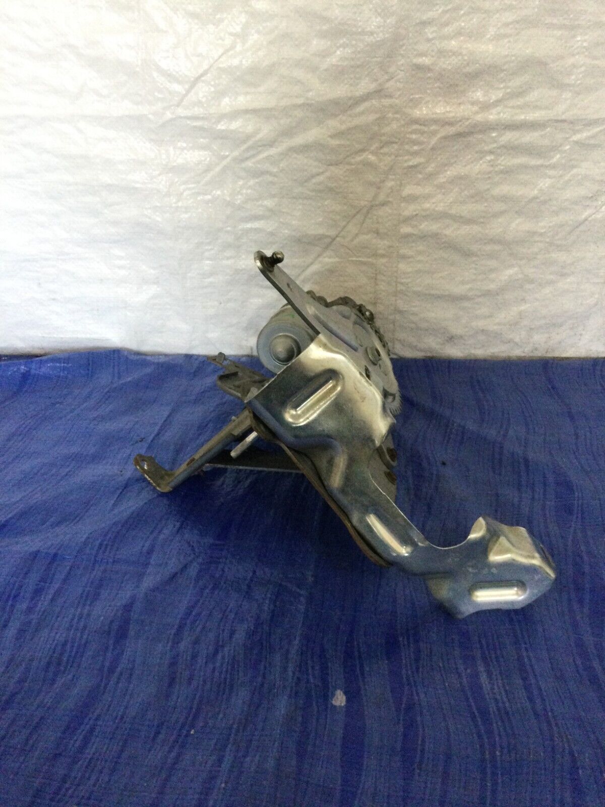 2007-2008 Cadillac Escalade ESV Tailgate Lift Motor OEM
