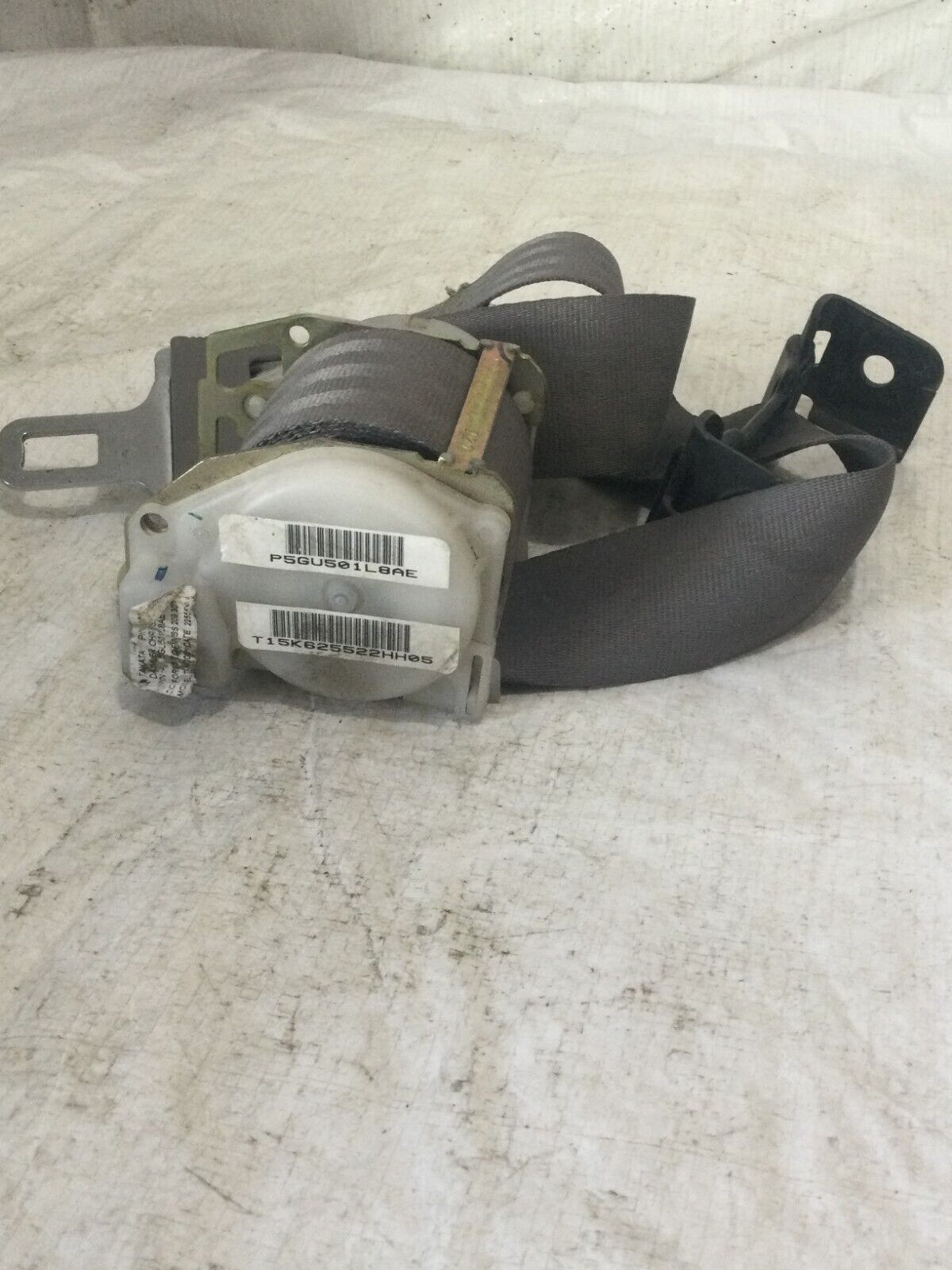 2003 Dodge Ram 2500  Rear Right center Seat Belt  18855  OEM