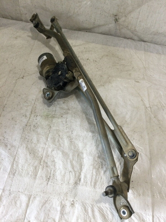2010 GMC Sierra 2500HD Windshield Wiper Motor W/ Linkage OEM 25923882