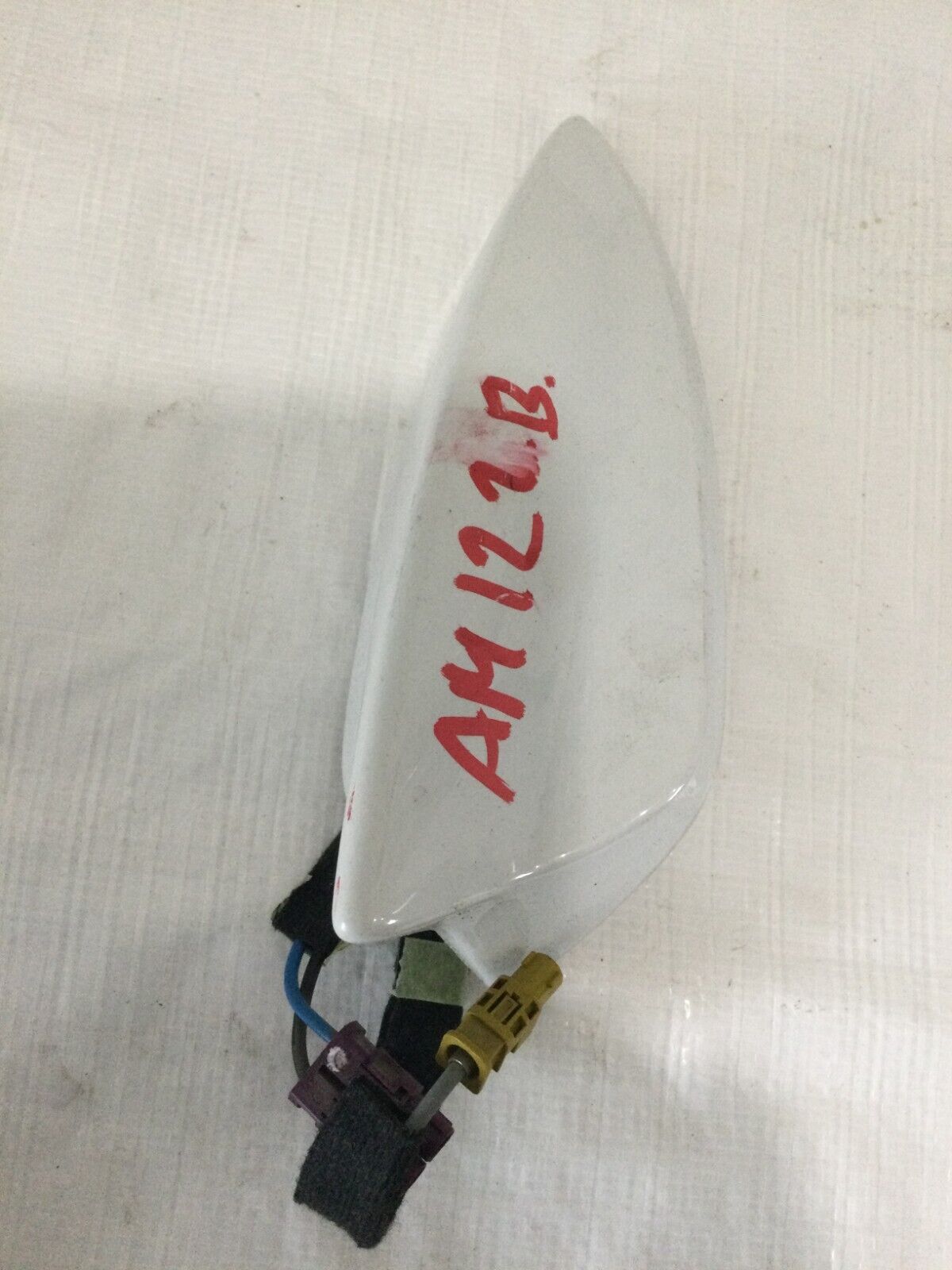 2019 Buick Regal Shark Fin Antenna OEM 23269170
