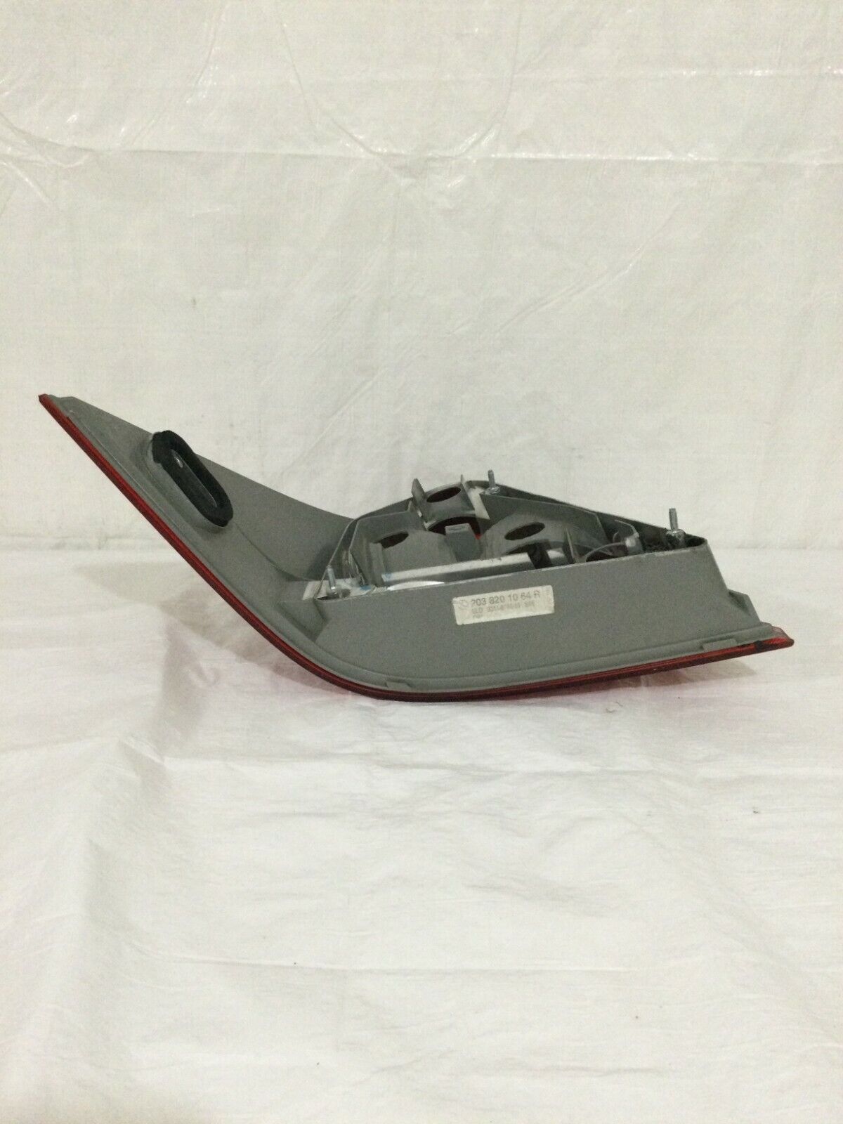 2001-2004 Mercedes-Benz C-240 Right Passenger Tail Light Lamp 2038201064 OEM RH