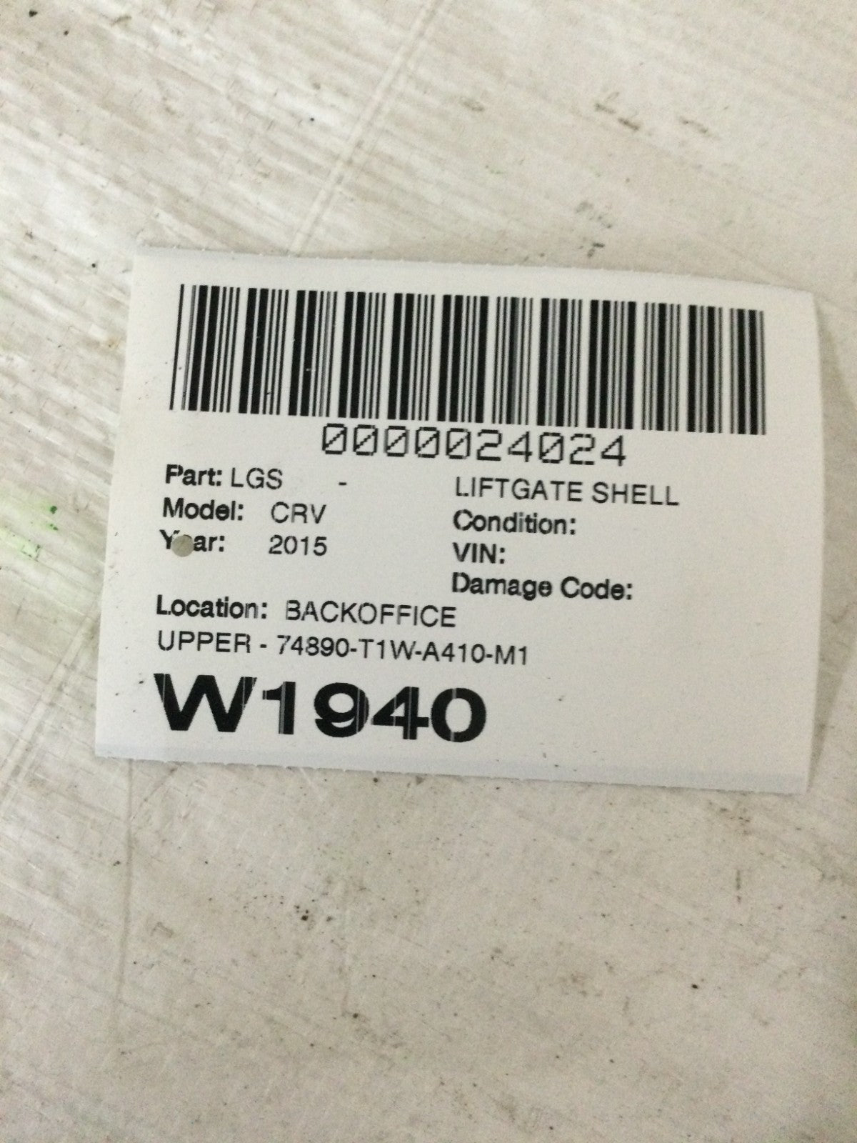 2015-2016 Honda CR-V CRV License Molding OEM 74890-T1W-A410-M1